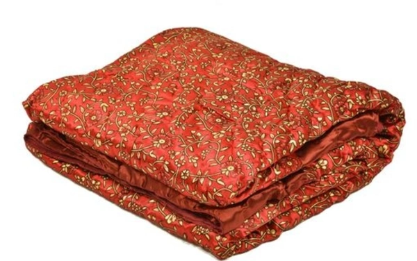 JAIPURI SILK AC QUILT RAJAI WITH GOLD PRINT DOUBLE BED SIZE Thread Count:220 - Free Size, Silk, Pack of1